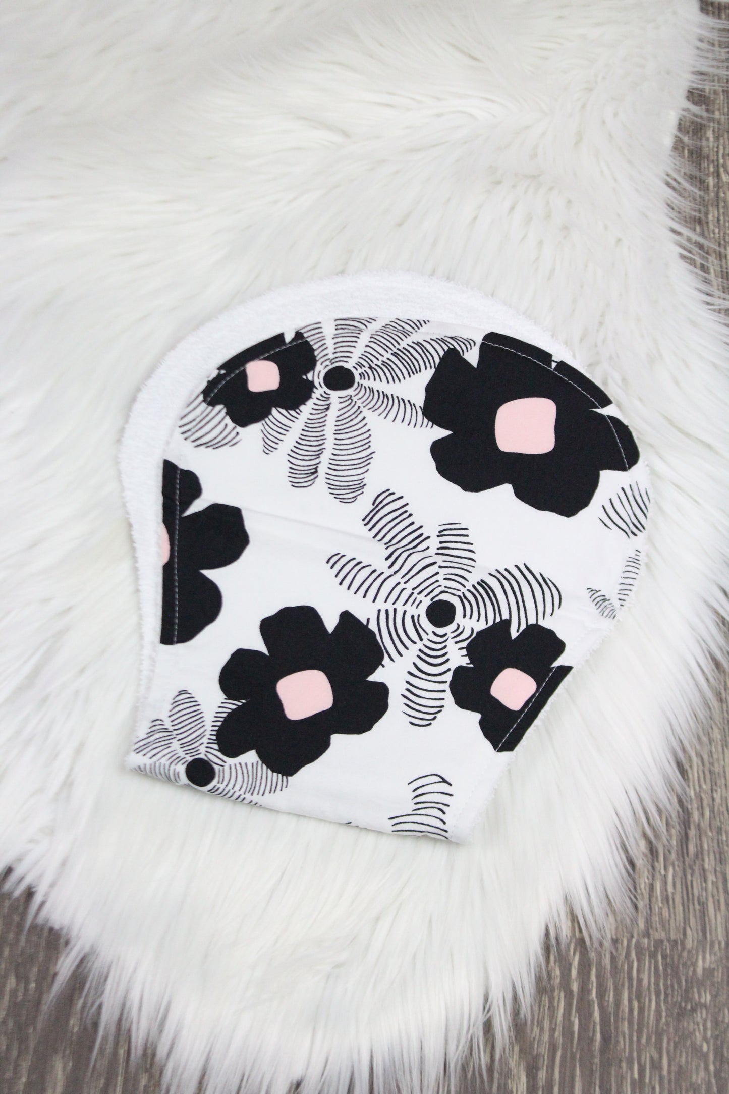 Monochrome Flower Bibdana and Burp Cloth