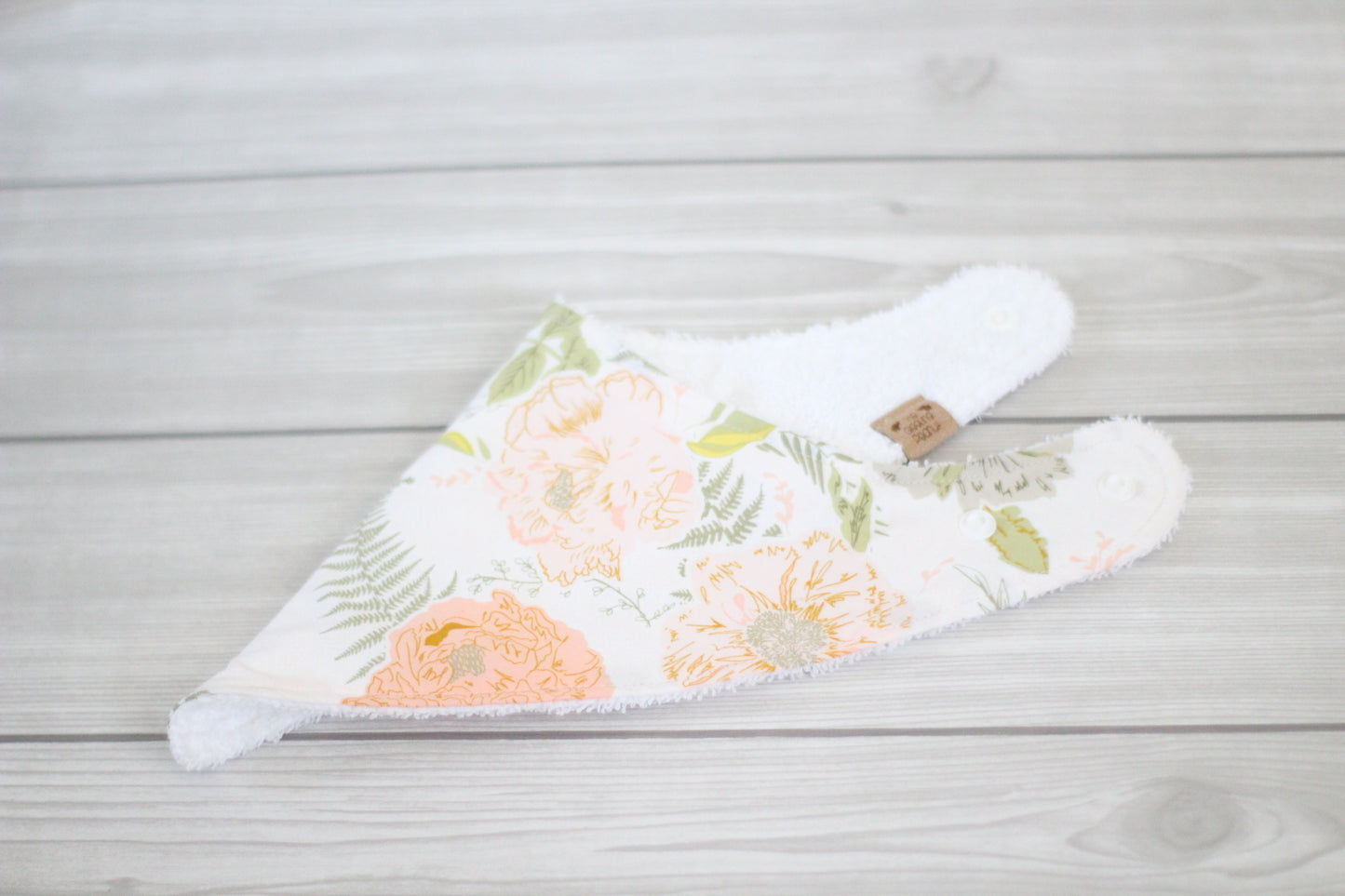 Peach Peonies Bibdana