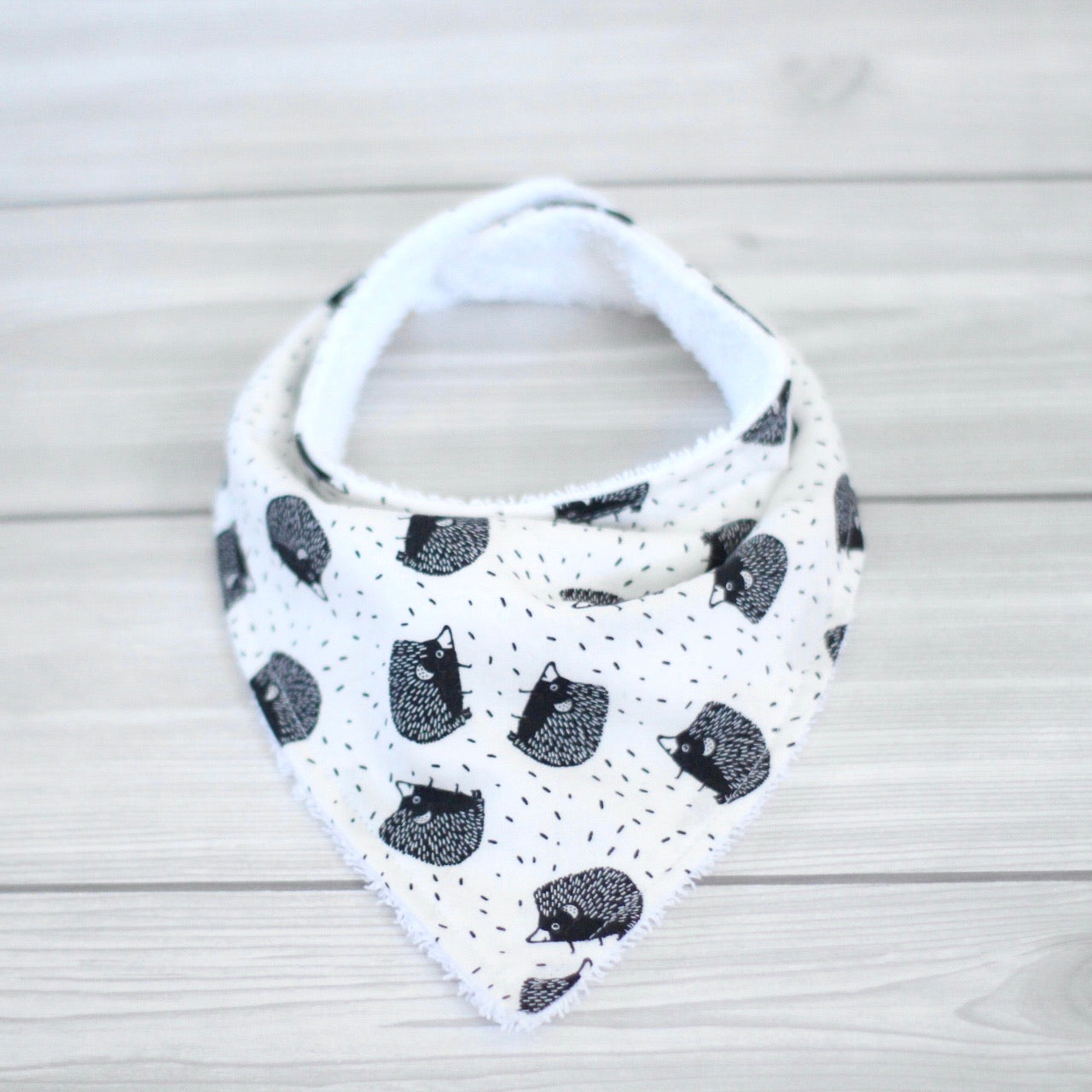 Monochrome Hedgehog Bibdana