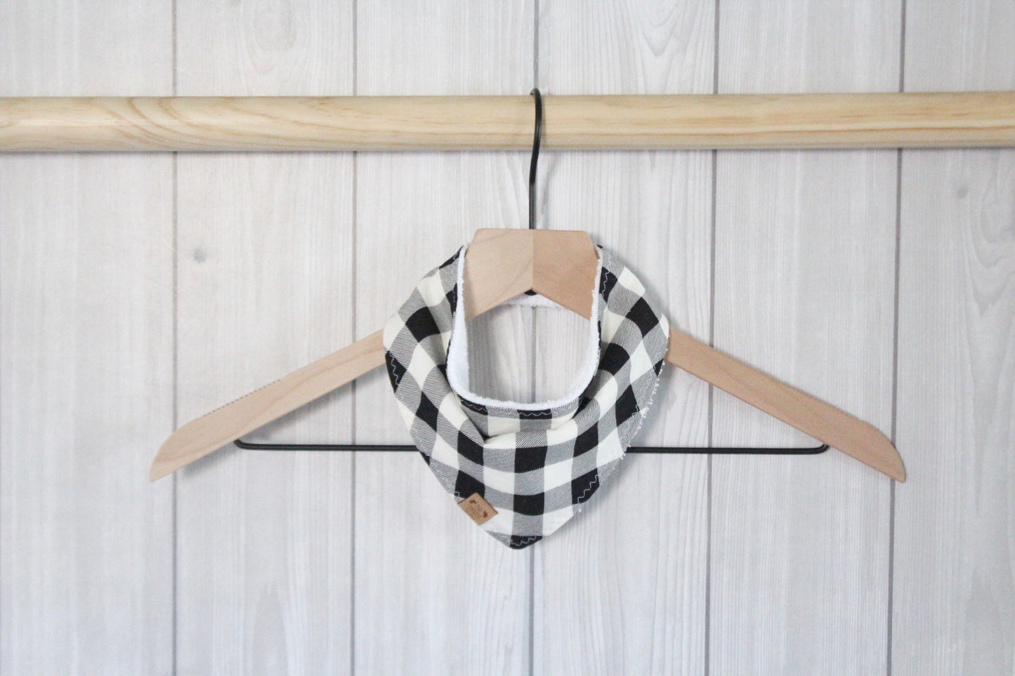 Monochrome Buffalo Plaid Bibdana