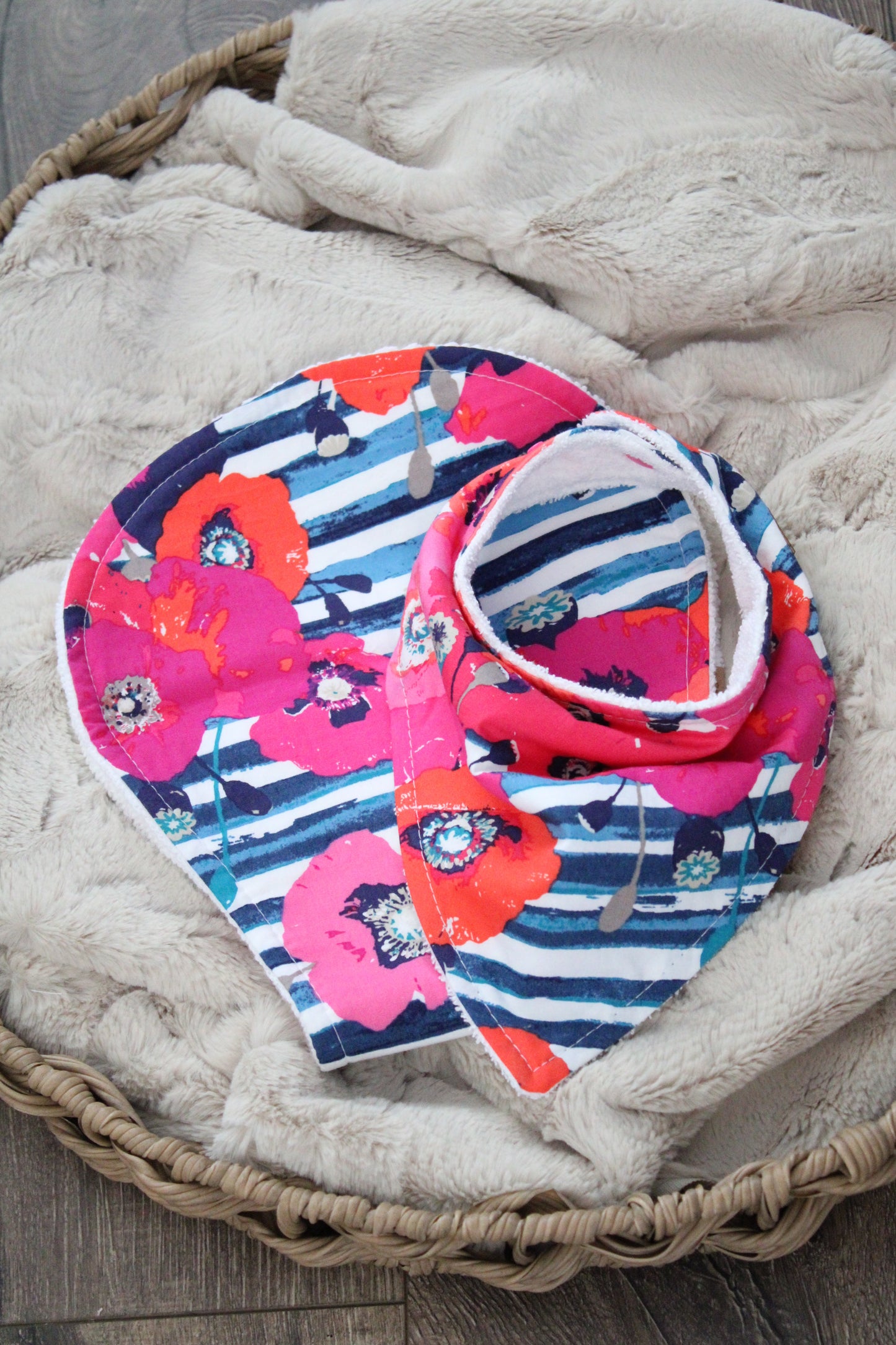 Poppies and Stripes Bibdana and Burp Cloth
