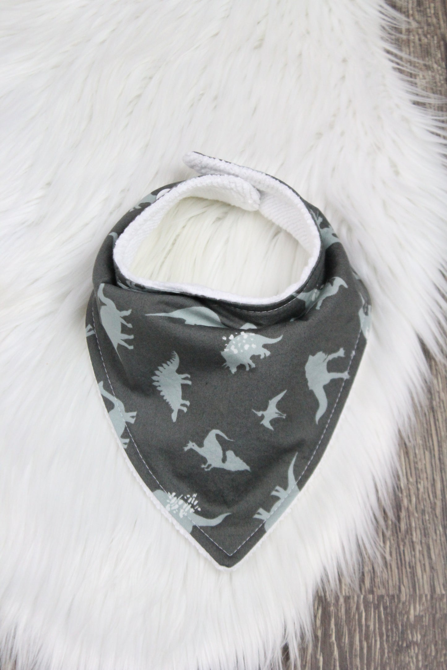 Dinosaurs Bibdana and Burp Cloth