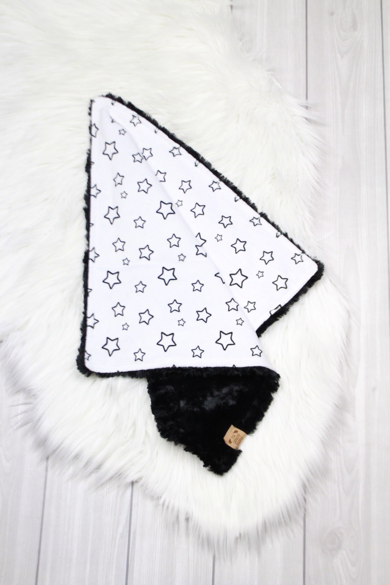 Monochrome Stars